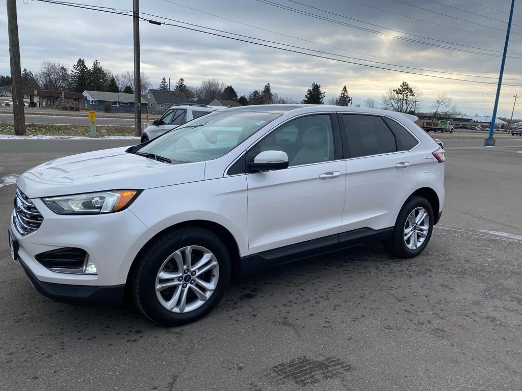 2019 Ford Edge SEL's photo