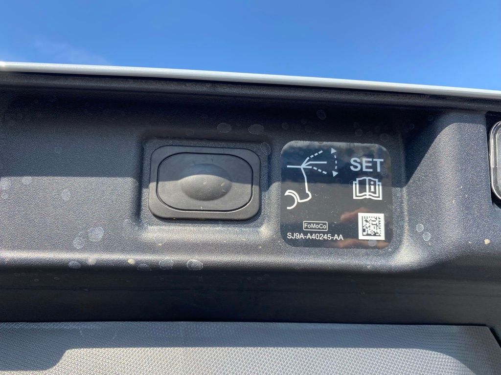 2025 Ford Mustang Mach-E Premium - Photo 14