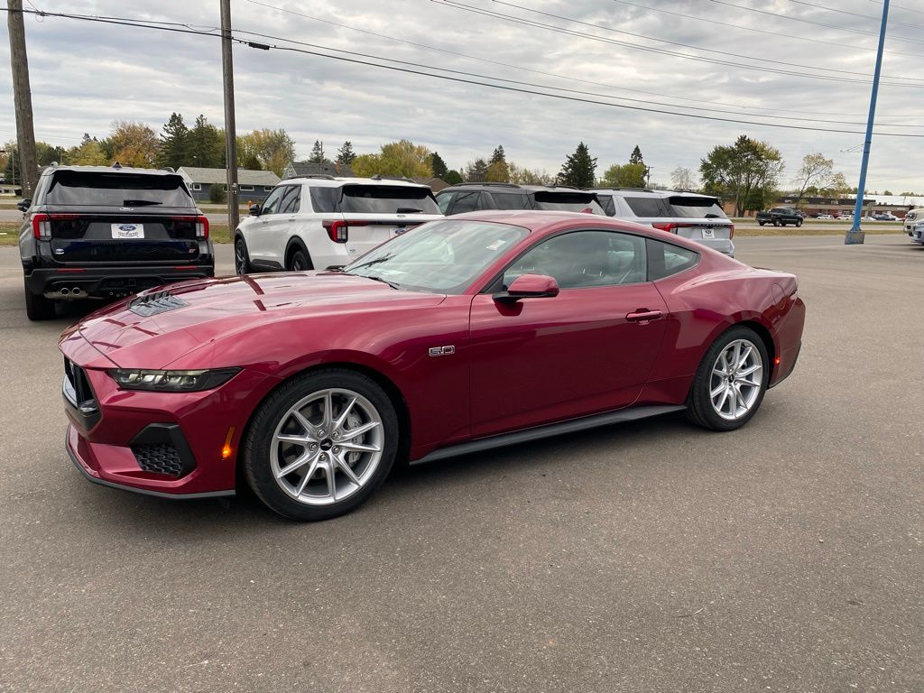 2025 Ford Mustang GT Premium's photo