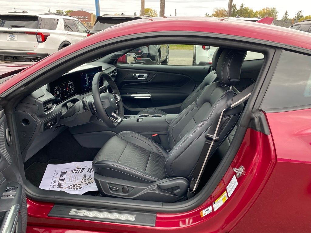 2025 Ford Mustang GT Premium Fastback - Photo 14