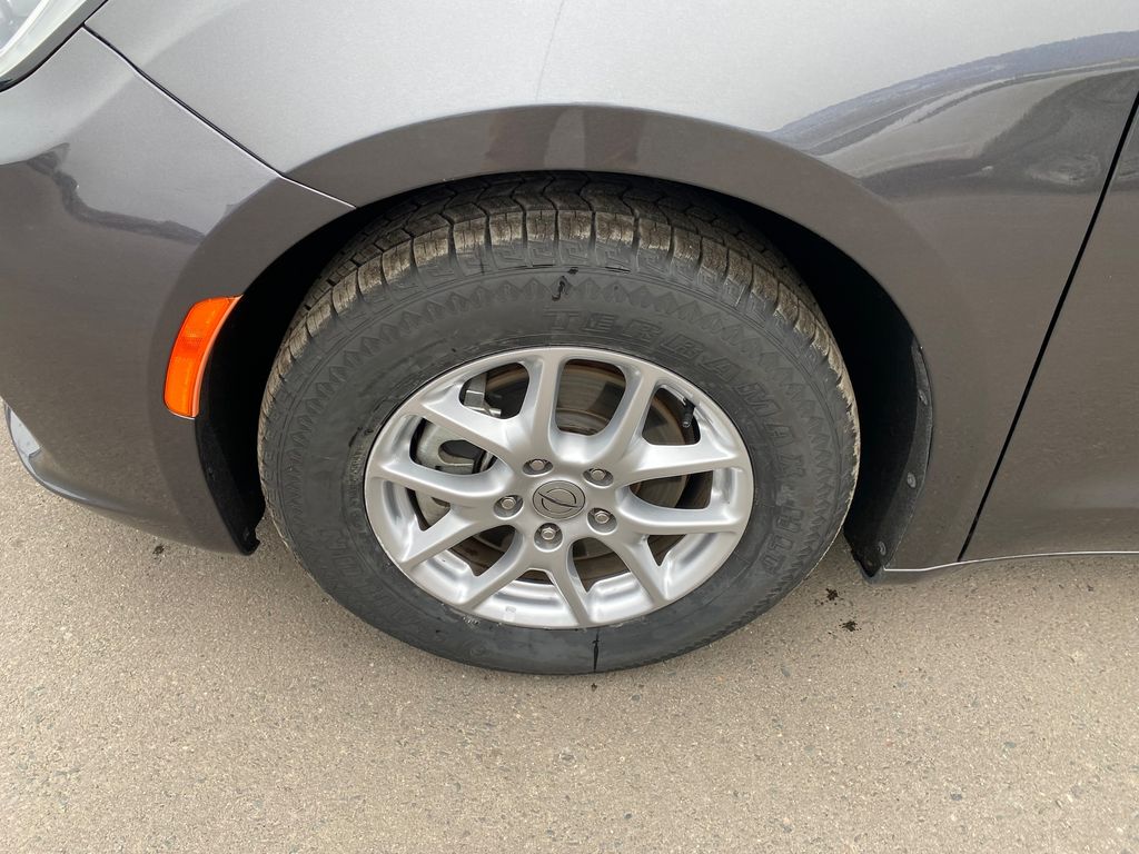 Used 2023 Chrysler Pacifica Touring L with VIN 2C4RC1BG5PR591022 for sale in Hibbing, Minnesota