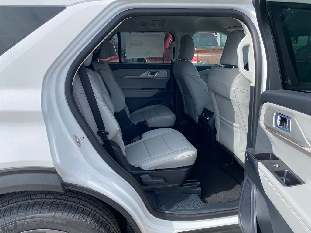 2026 Ford Explorer Active - Photo 9