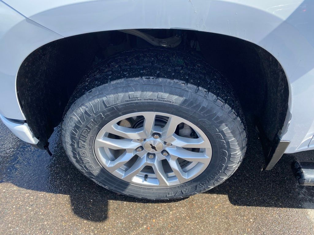 Used 2019 Chevrolet Silverado 1500 RST with VIN 1GCUYEED7KZ297981 for sale in Hibbing, Minnesota