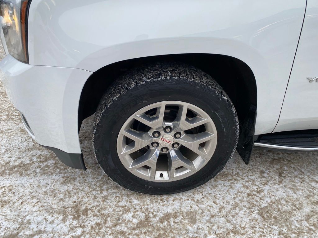 Used 2019 GMC Yukon XL SLT with VIN 1GKS2GKC9KR367968 for sale in Hibbing, Minnesota