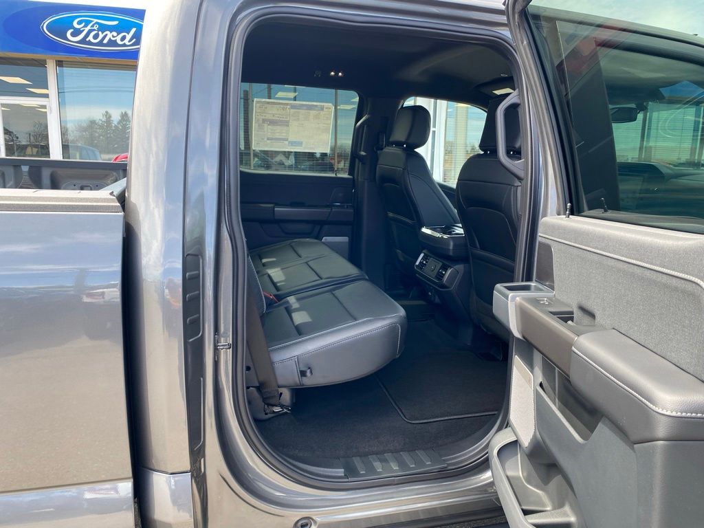 2026 Ford F-150 Lariat - Photo 8