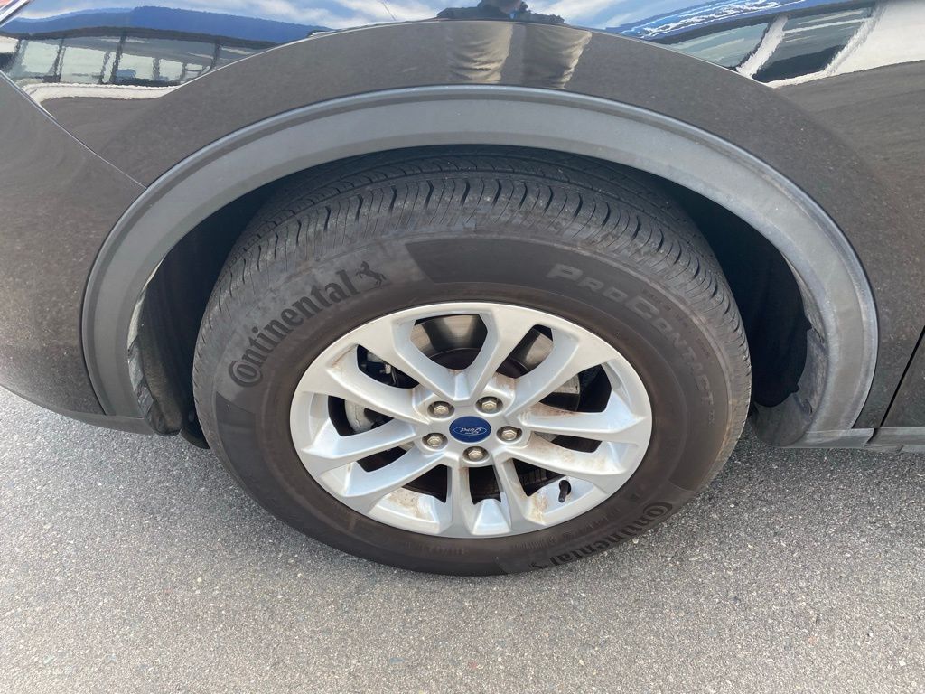 Used 2022 Ford Escape SE with VIN 1FMCU9G64NUB84175 for sale in Hibbing, Minnesota