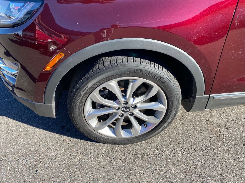 Used 2019 Lincoln MKC Select with VIN 5LMCJ2D95KUL01110 for sale in Hibbing, Minnesota