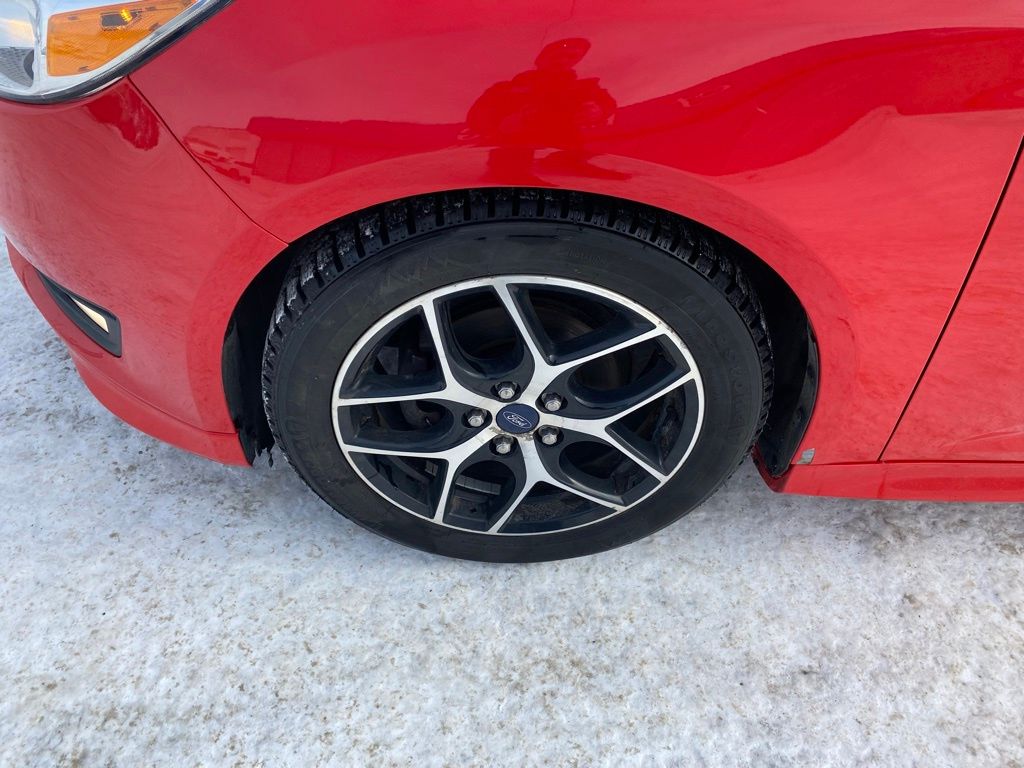 Used 2016 Ford Focus SE with VIN 1FADP3F28GL246154 for sale in Hibbing, Minnesota