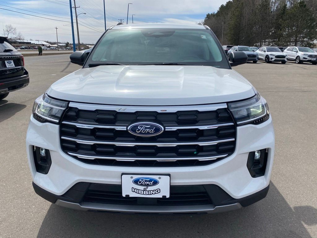 2026 Ford Explorer Active - Photo 4