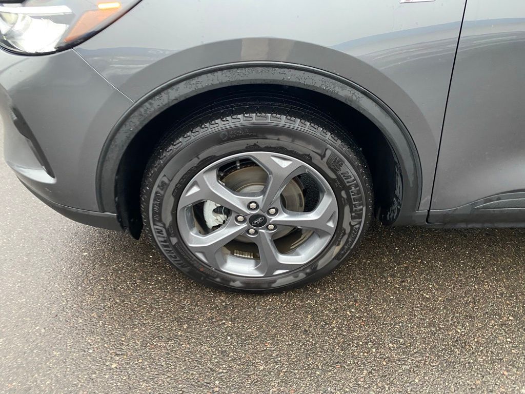 Used 2025 Ford Escape ST-Line with VIN 1FMCU9MN1SUA85515 for sale in Hibbing, Minnesota