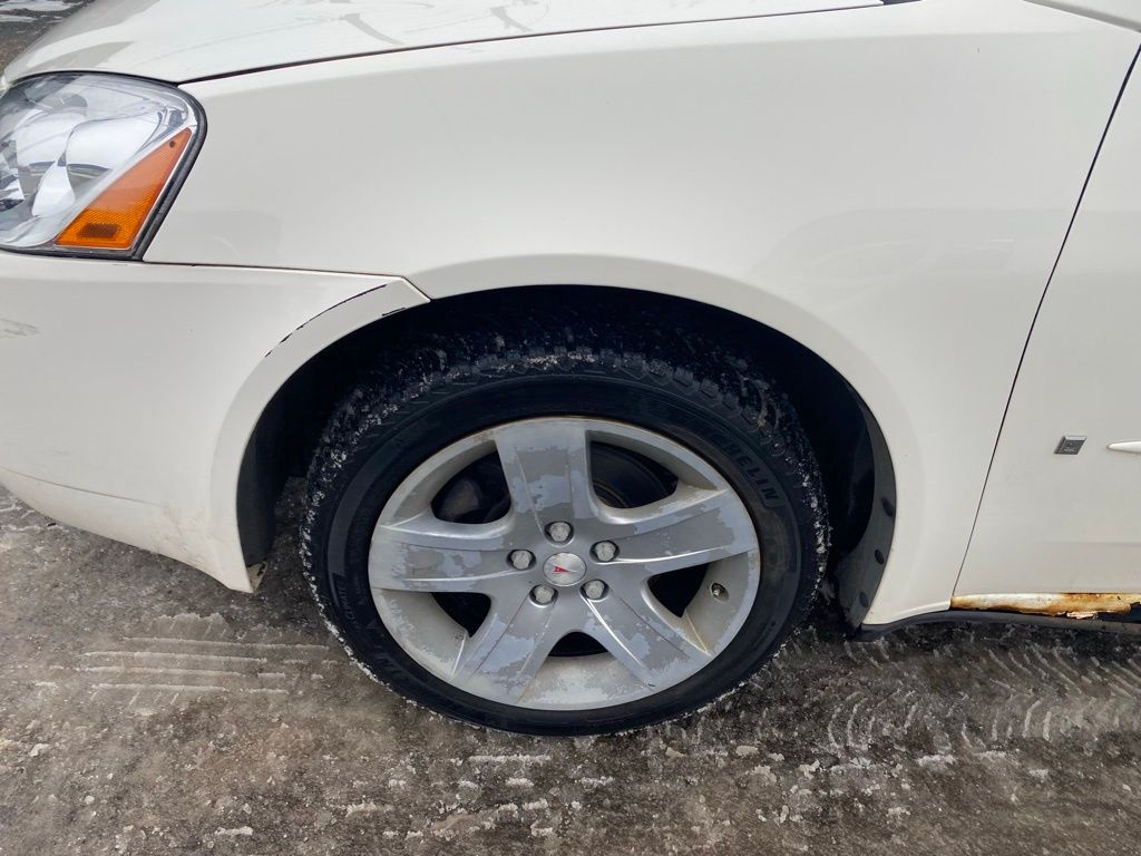 Used 2008 Pontiac G6 G6 with VIN 1G2ZG57BX84138516 for sale in Hibbing, Minnesota