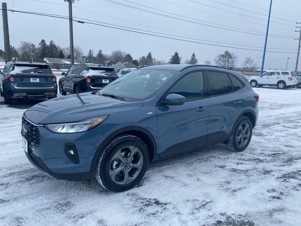 2026 Ford Escape ST-Line Select's photo