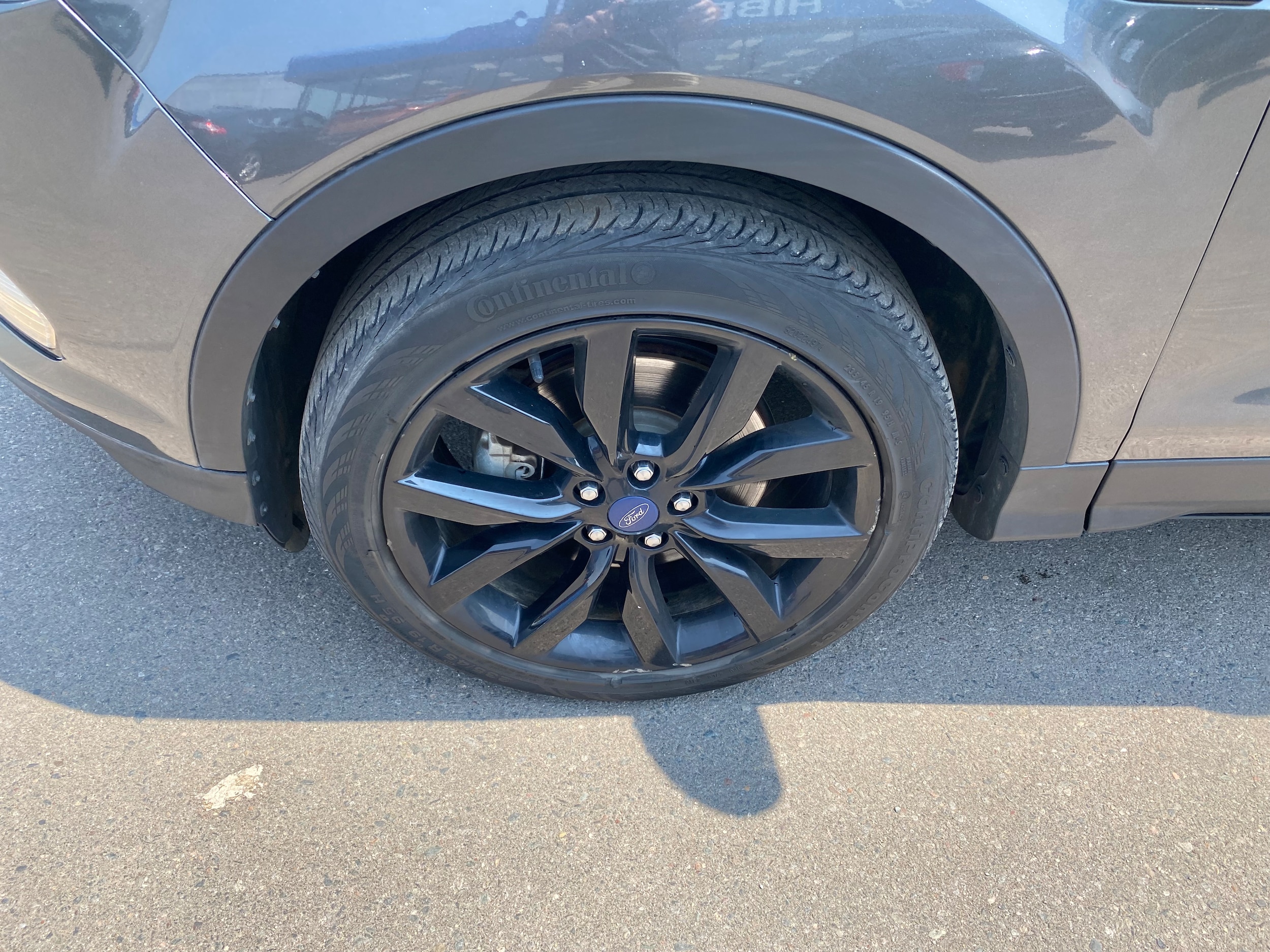 Used 2018 Ford Escape SE with VIN 1FMCU9GD5JUA13055 for sale in Hibbing, Minnesota