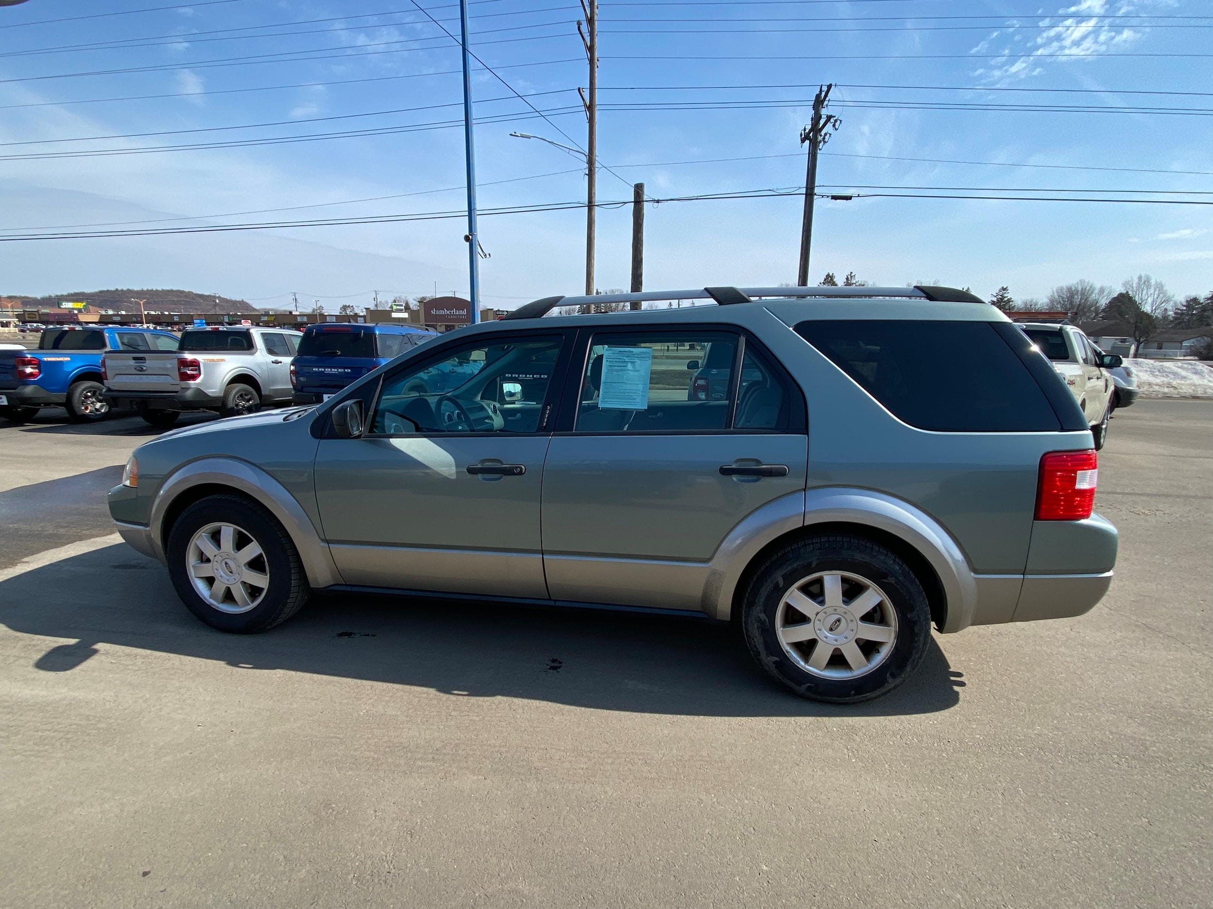 Used 2005 Ford Freestyle SE with VIN 1FMDK04135GA24365 for sale in Hibbing, Minnesota