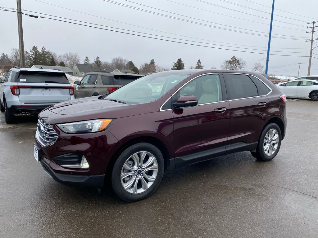 2022 Ford Edge Titanium AWD's photo