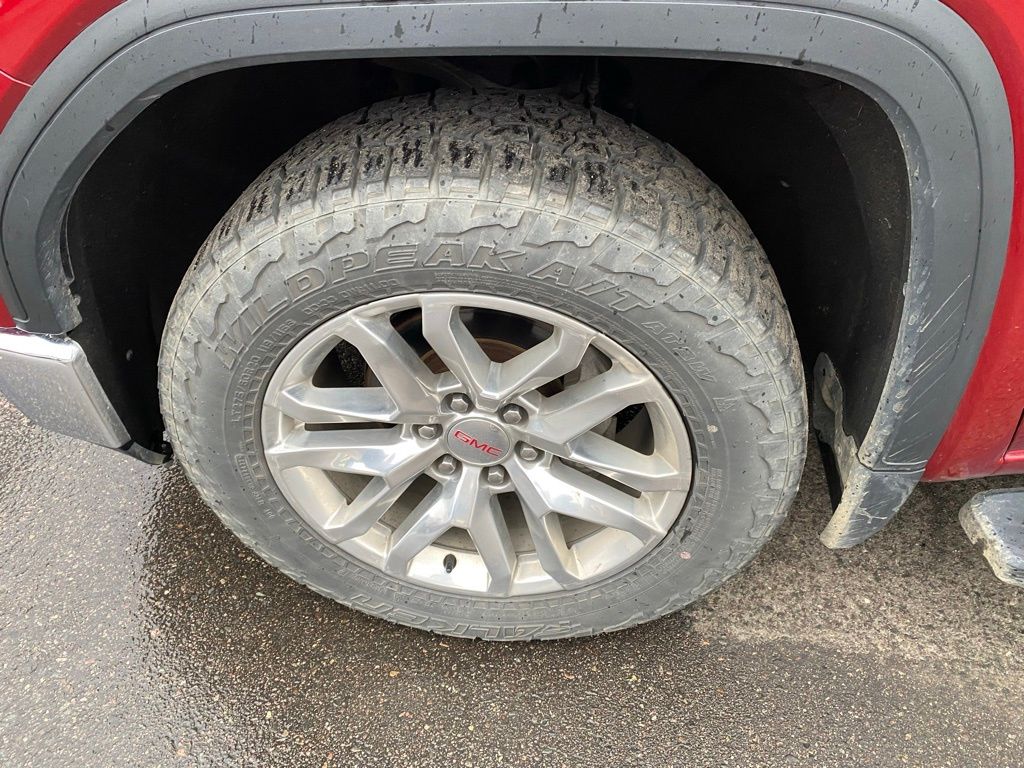 Used 2021 GMC Sierra 1500 SLT with VIN 1GTU9DET6MZ173850 for sale in Hibbing, Minnesota