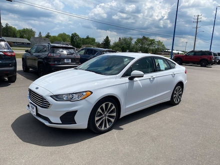 2020 Ford Fusion SE Sedan