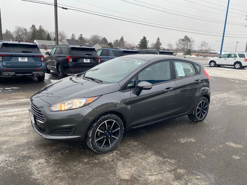 2017 Ford Fiesta SE's photo