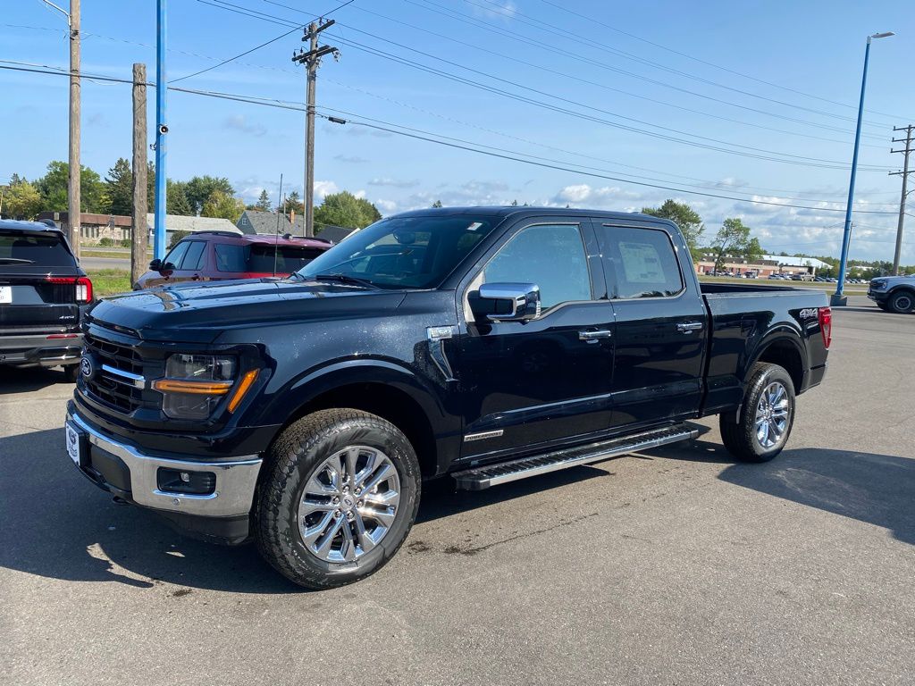2025 Ford F-150 XLT's photo