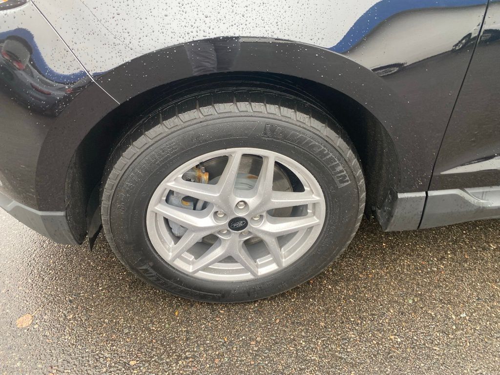 Used 2024 Ford Edge SEL with VIN 2FMPK4J98RBA02552 for sale in Hibbing, Minnesota