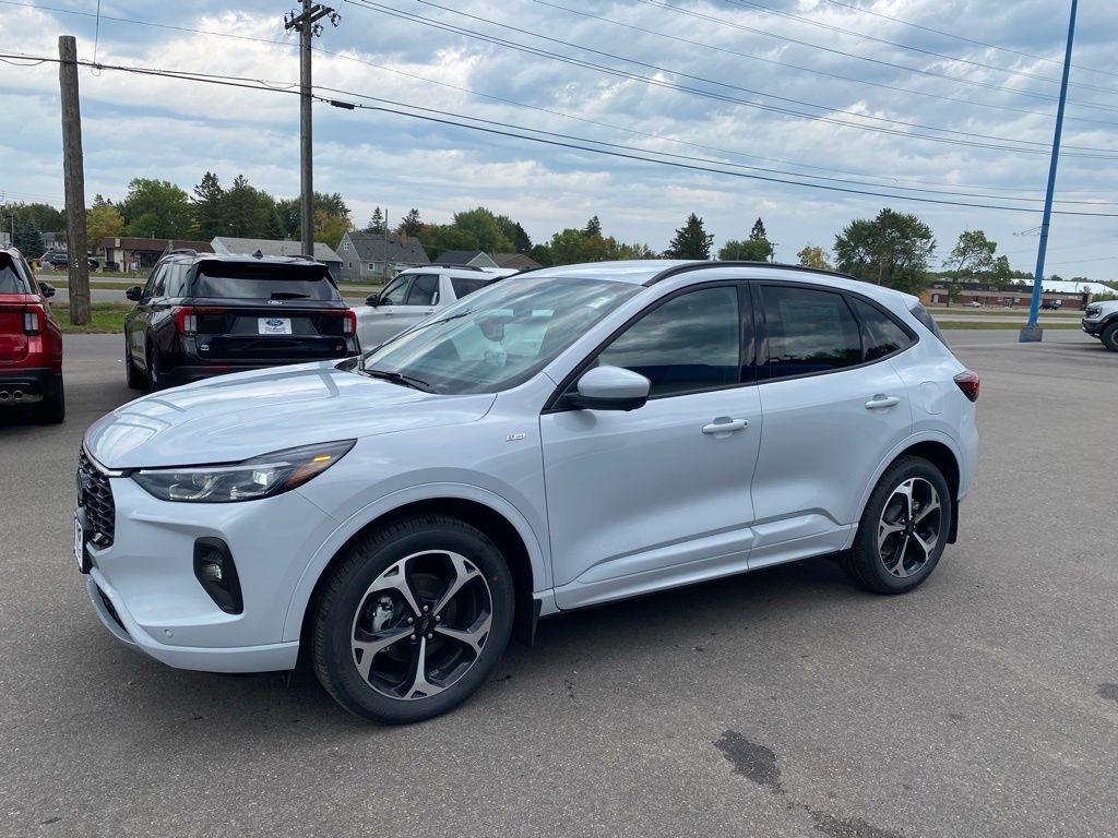 2025 Ford Escape ST-Line Elite's photo