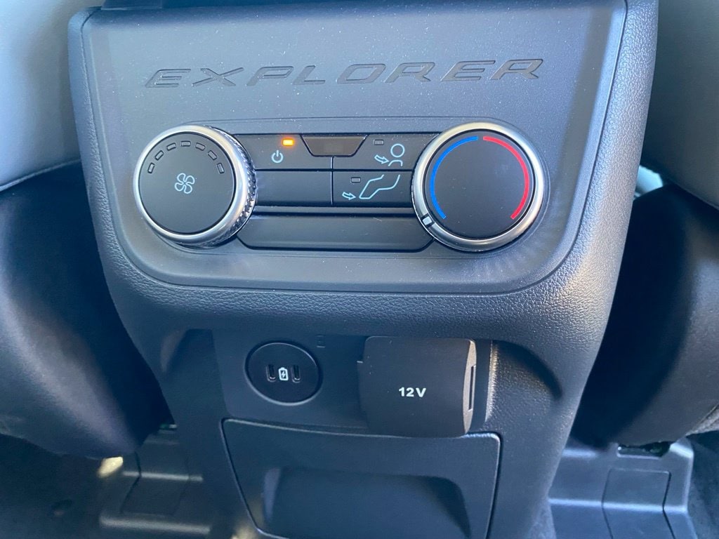 2026 Ford Explorer Active - Photo 10