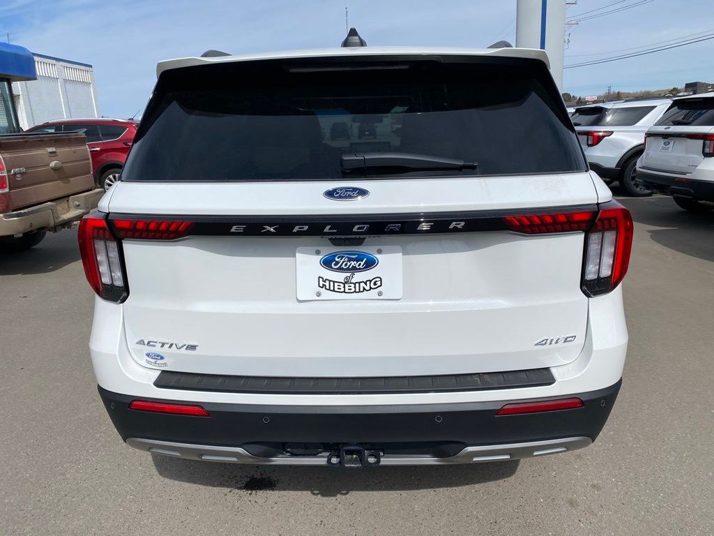 2026 Ford Explorer Active - Photo 11