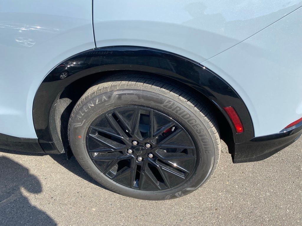 2025 Ford Mustang Mach-E Premium - Photo 16