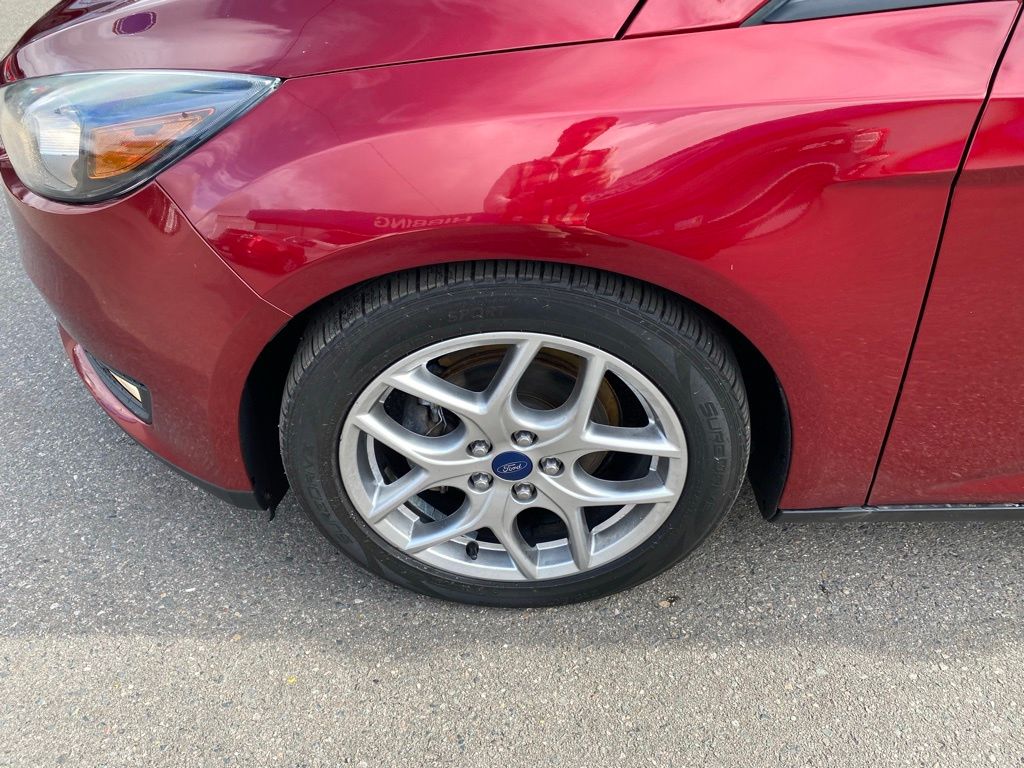 Used 2015 Ford Focus SE with VIN 1FADP3K20FL336628 for sale in Hibbing, Minnesota