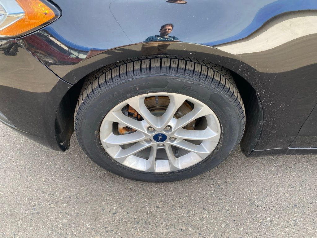 Used 2019 Ford Fusion SE with VIN 3FA6P0HD8KR159015 for sale in Hibbing, Minnesota