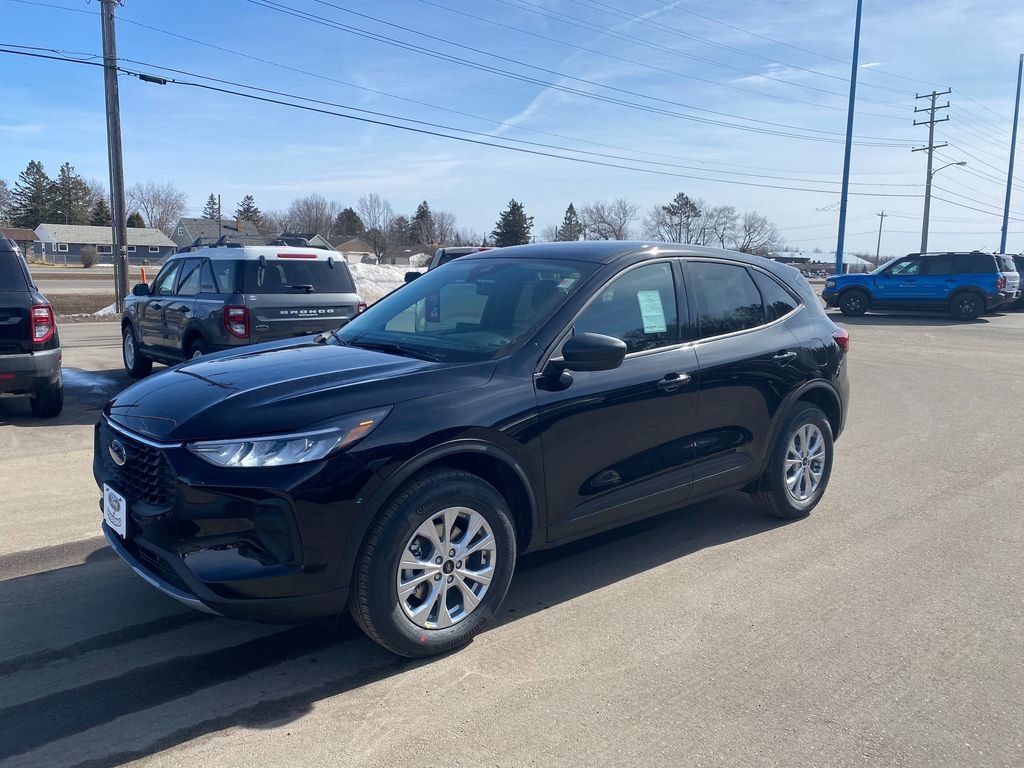 2025 Ford Escape Active's photo