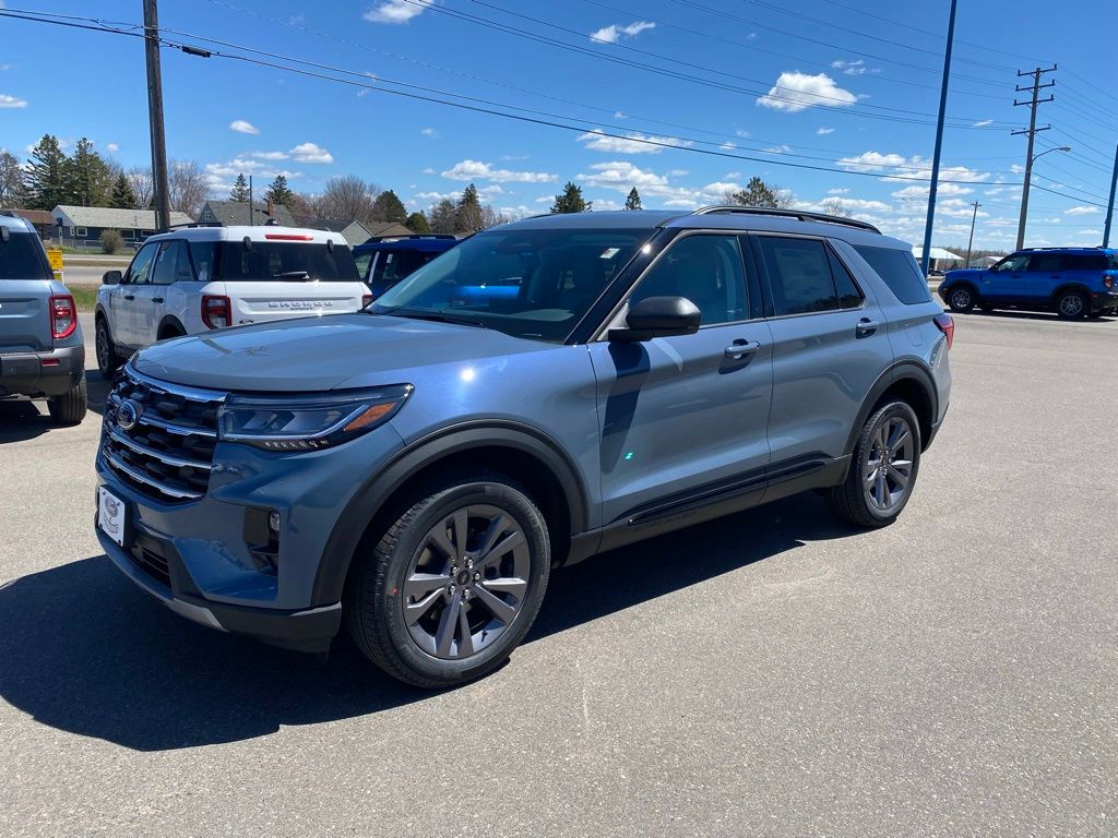 2026 Ford Explorer Active 4WD's photo