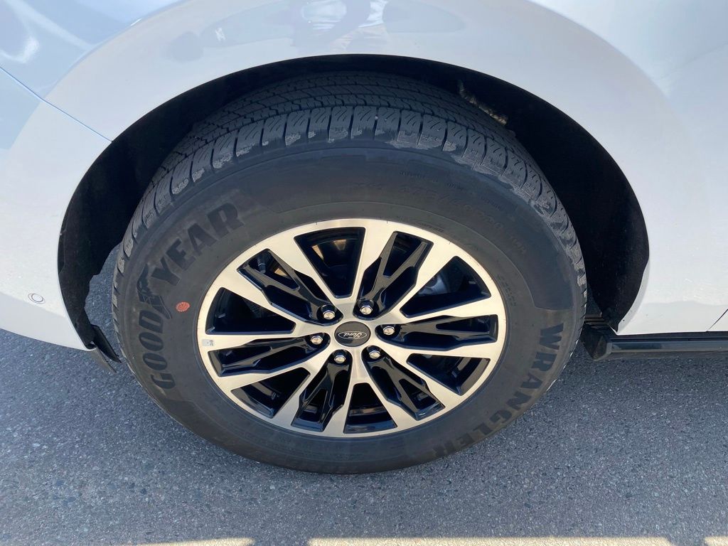 Used 2025 Ford Expedition Platinum with VIN 1FMJK1M83SEA09281 for sale in Hibbing, Minnesota