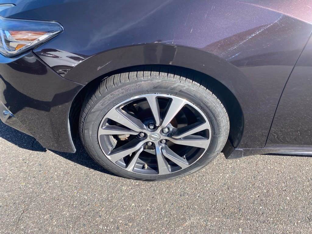 Used 2016 Nissan Maxima Platinum with VIN 1N4AA6AP6GC412356 for sale in Hibbing, Minnesota