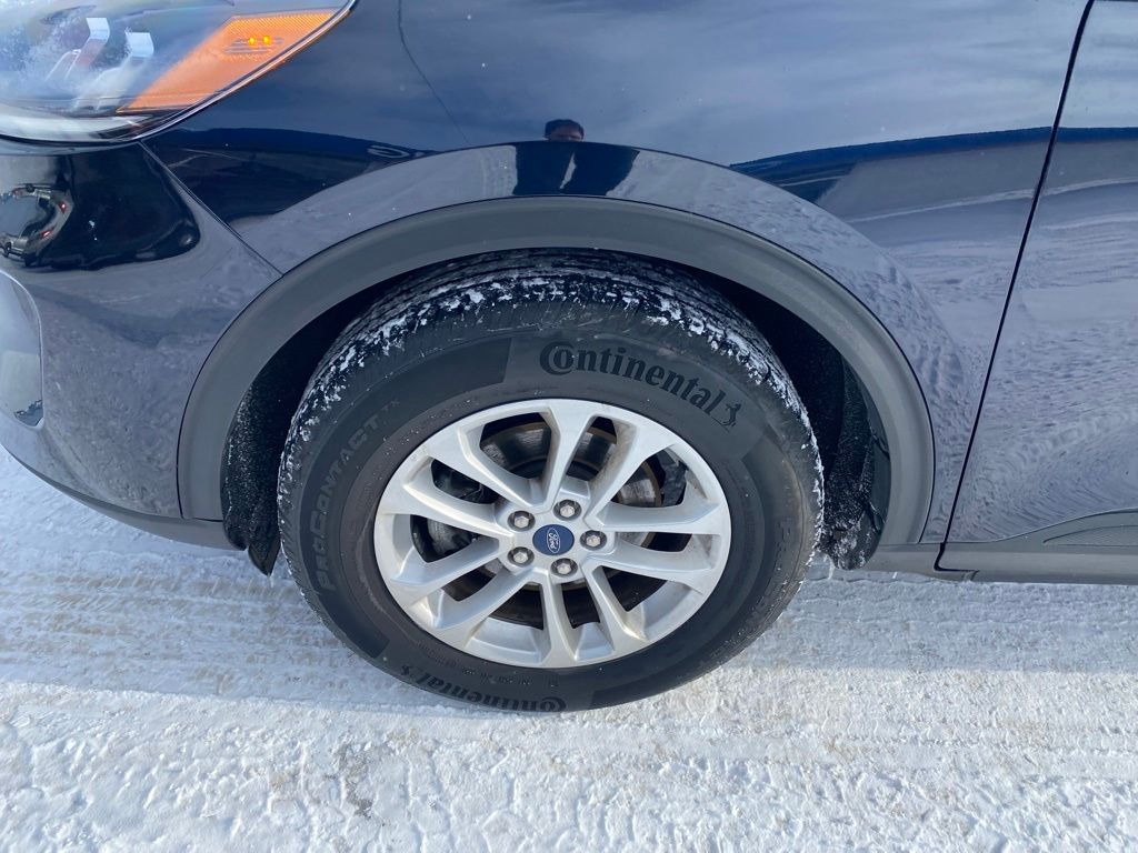 Used 2021 Ford Escape SE with VIN 1FMCU9G62MUA44074 for sale in Hibbing, Minnesota