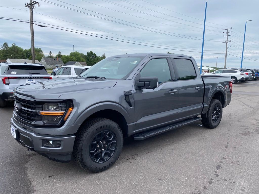 2025 Ford F-150 XLT's photo