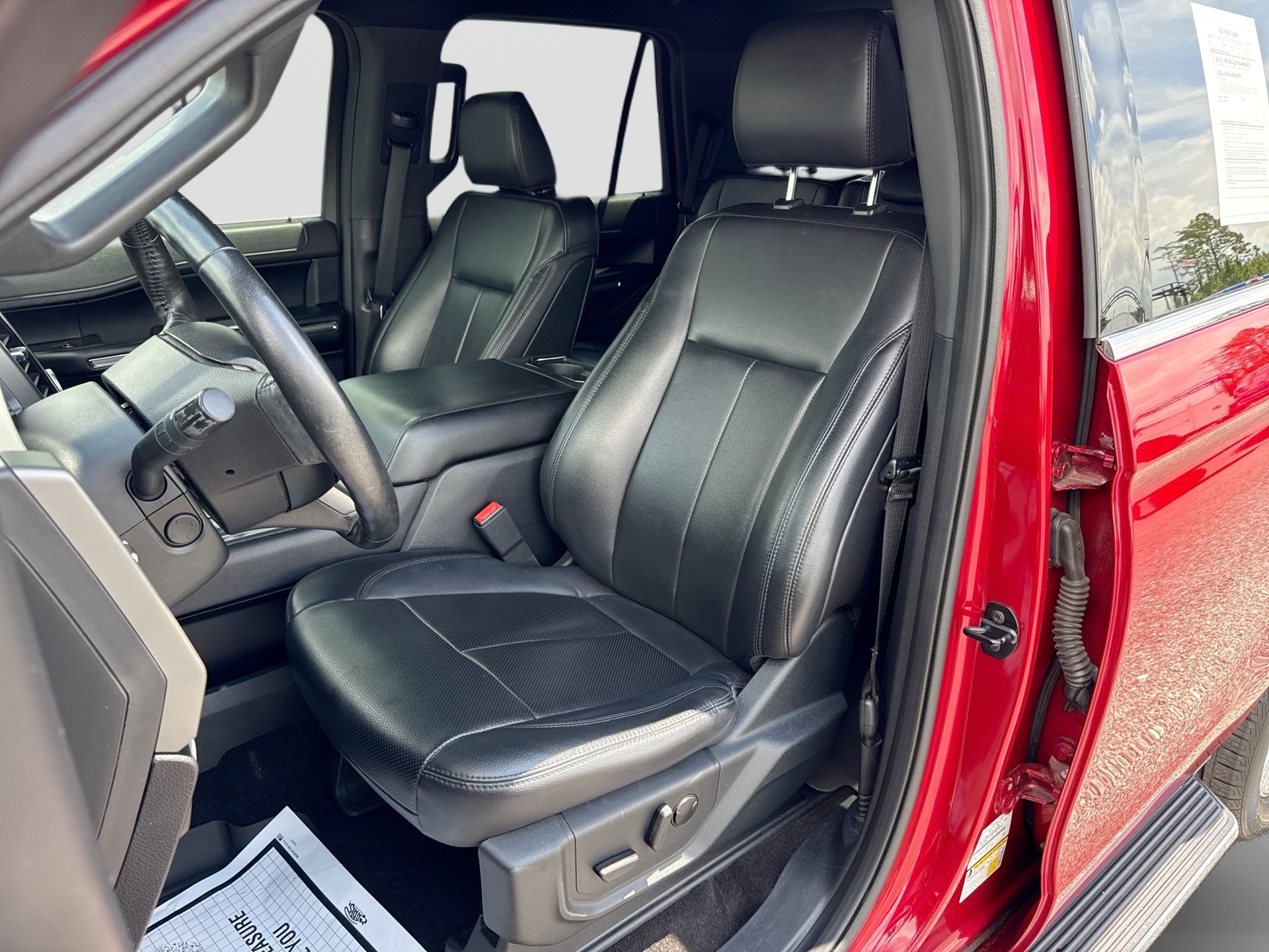 2021 Ford Expedition XLT - Photo 12