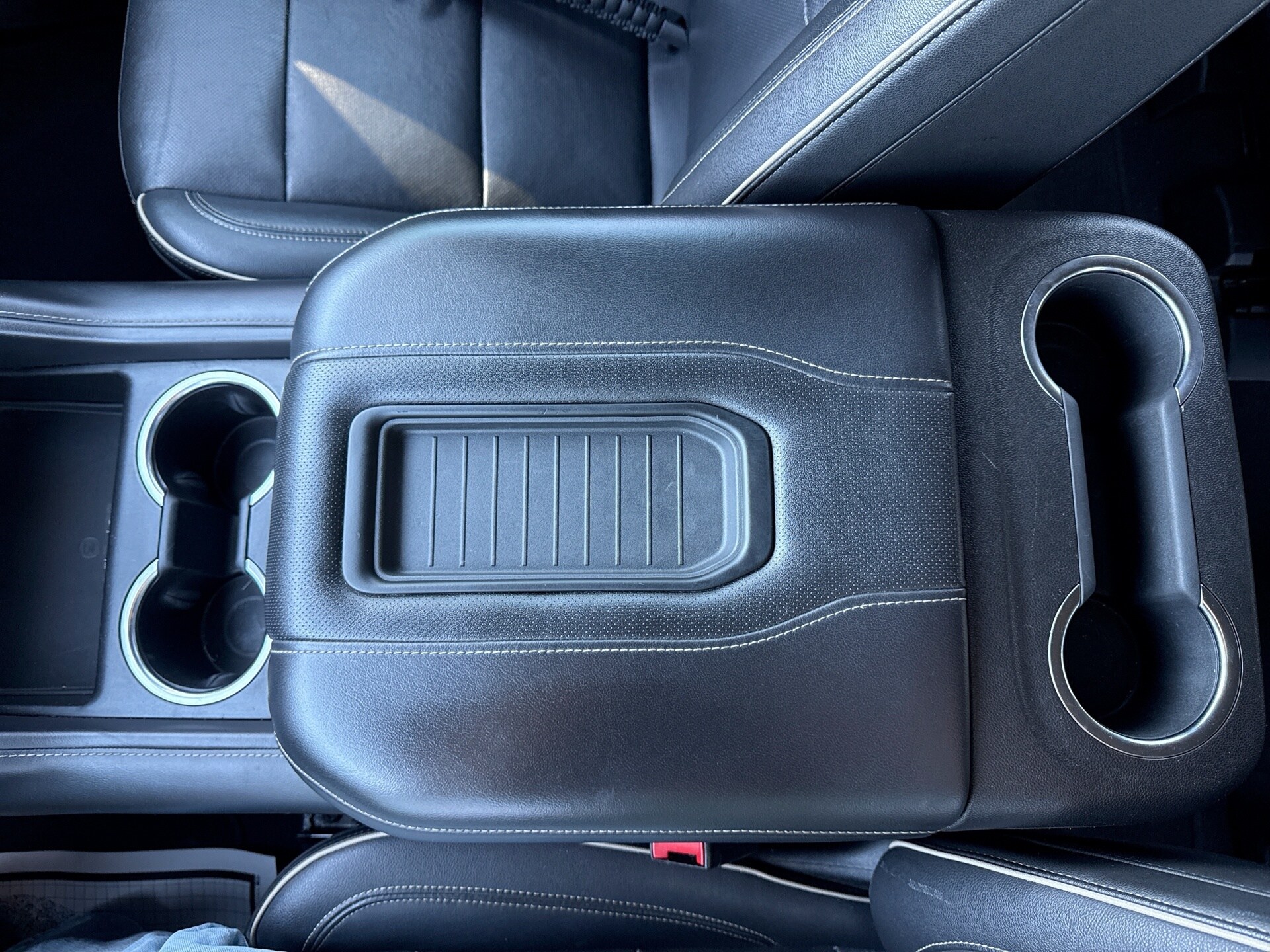 2021 Chevrolet Suburban Premier - Photo 22