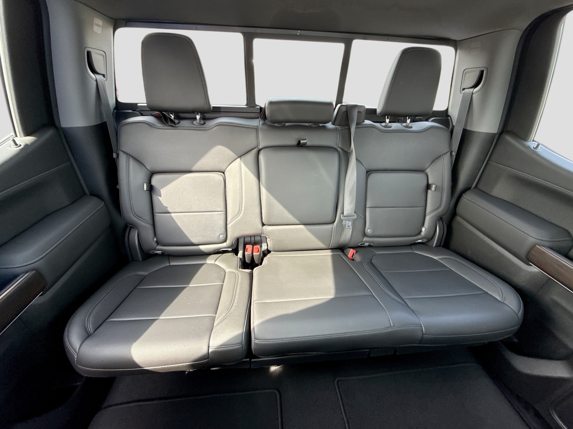 2020 GMC Sierra 1500 SLT - Photo 23