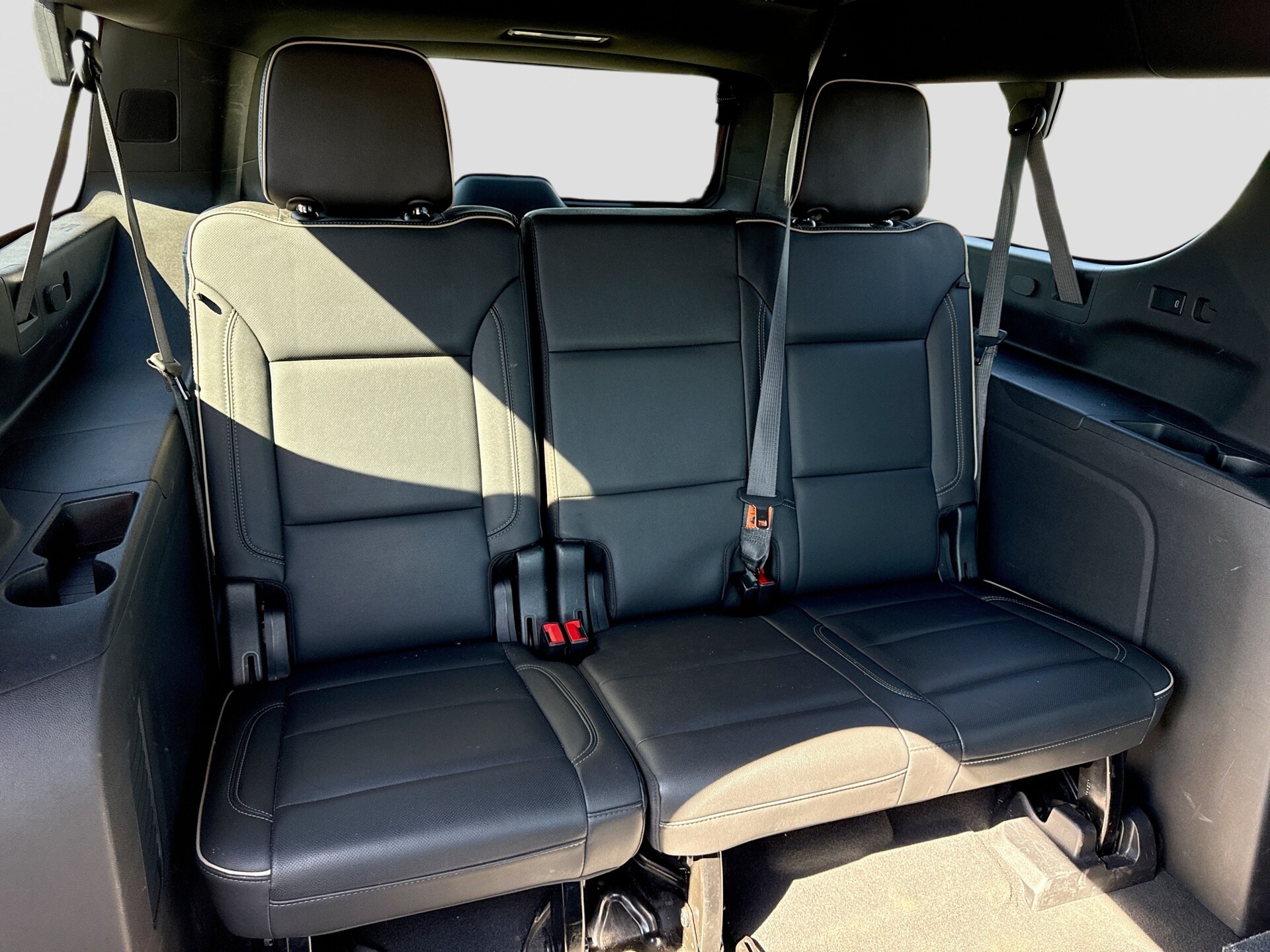 2021 Chevrolet Suburban Premier - Photo 25