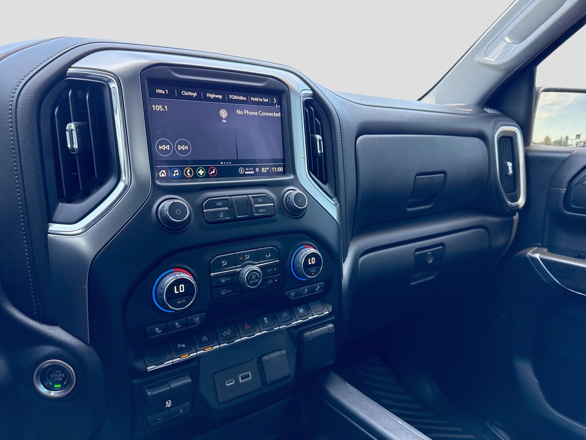 2022 Chevrolet Silverado 1500 Limited LTZ - Photo 12
