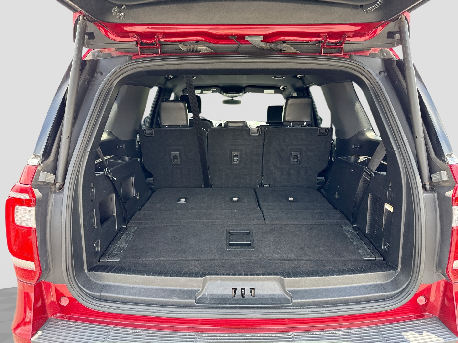 2021 Ford Expedition XLT - Photo 19