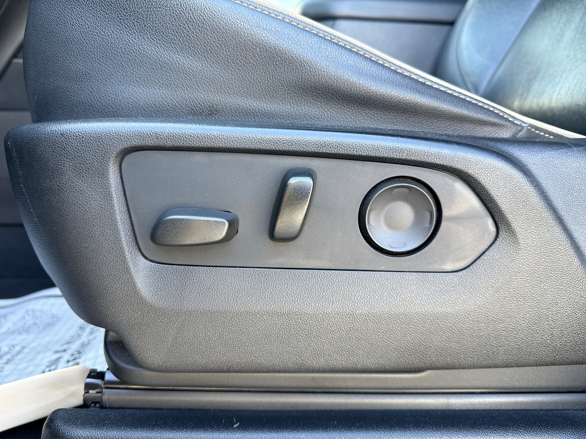 2021 Chevrolet Suburban Premier - Photo 14