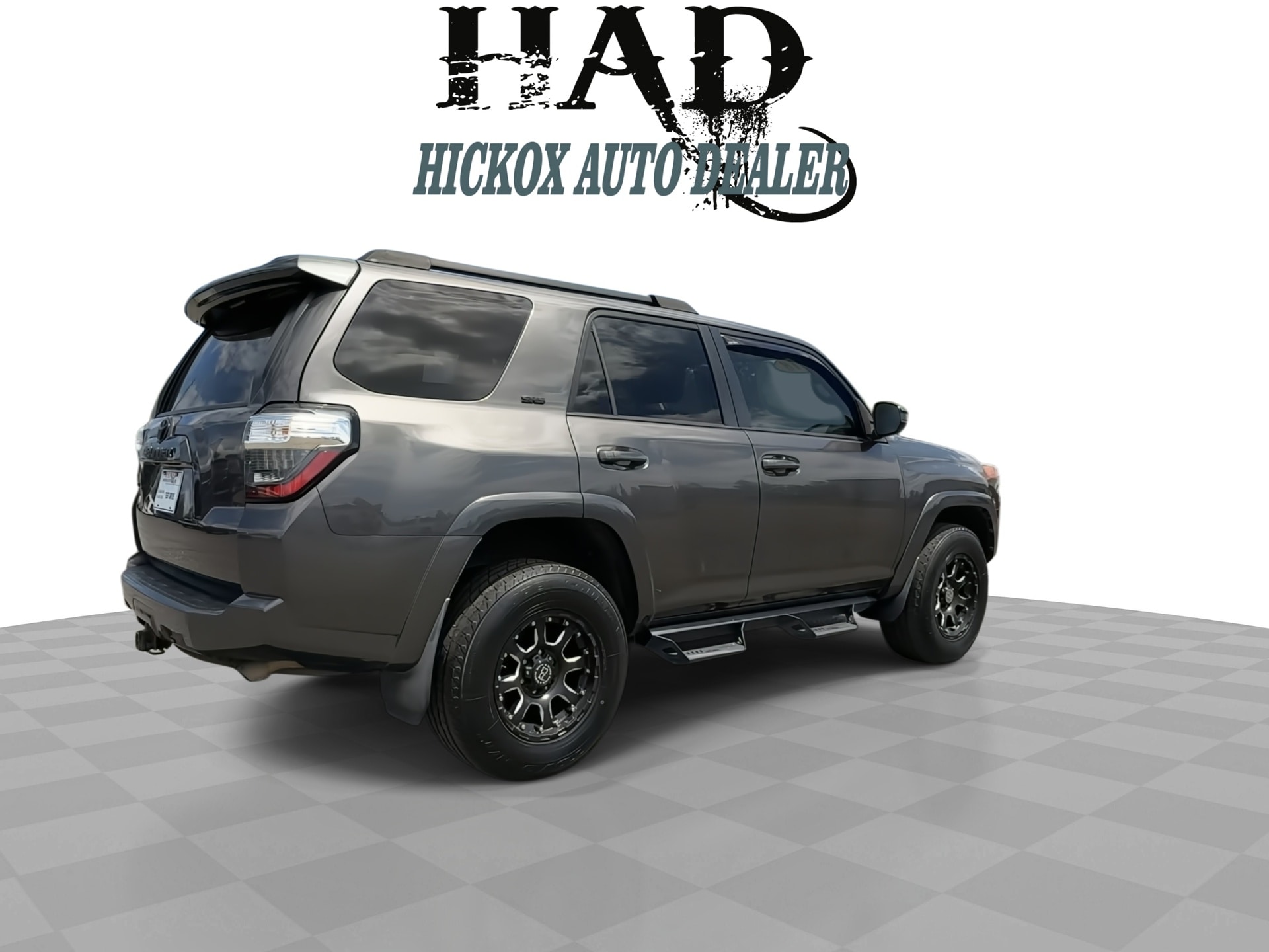 2018 Toyota 4Runner SR5 - Photo 8