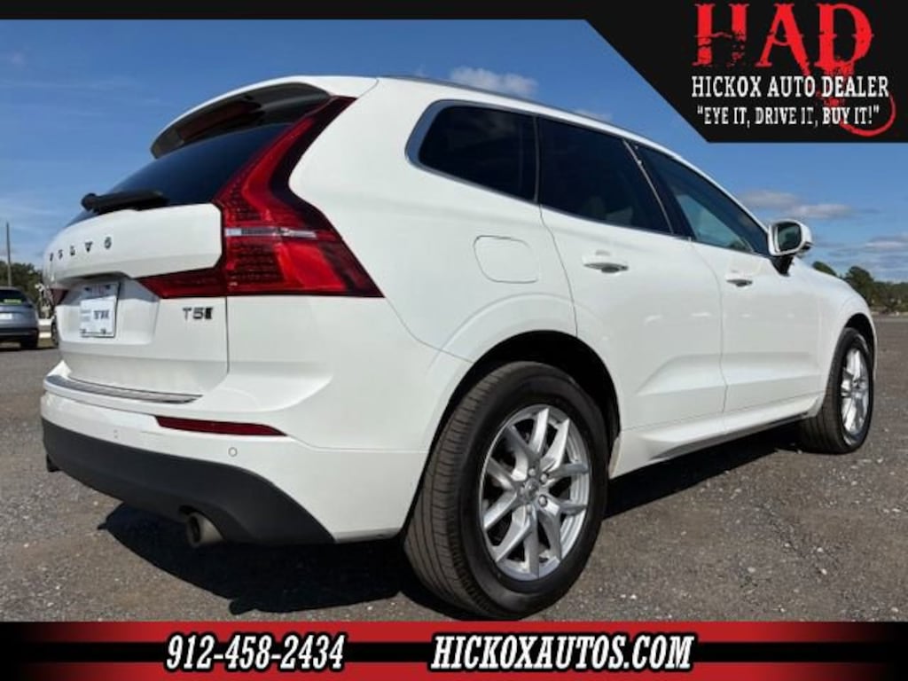 Used 2021 Volvo XC60 Momentum SUV