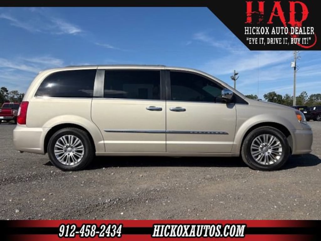 Used 2015 Chrysler Town & Country Touring-L Van
