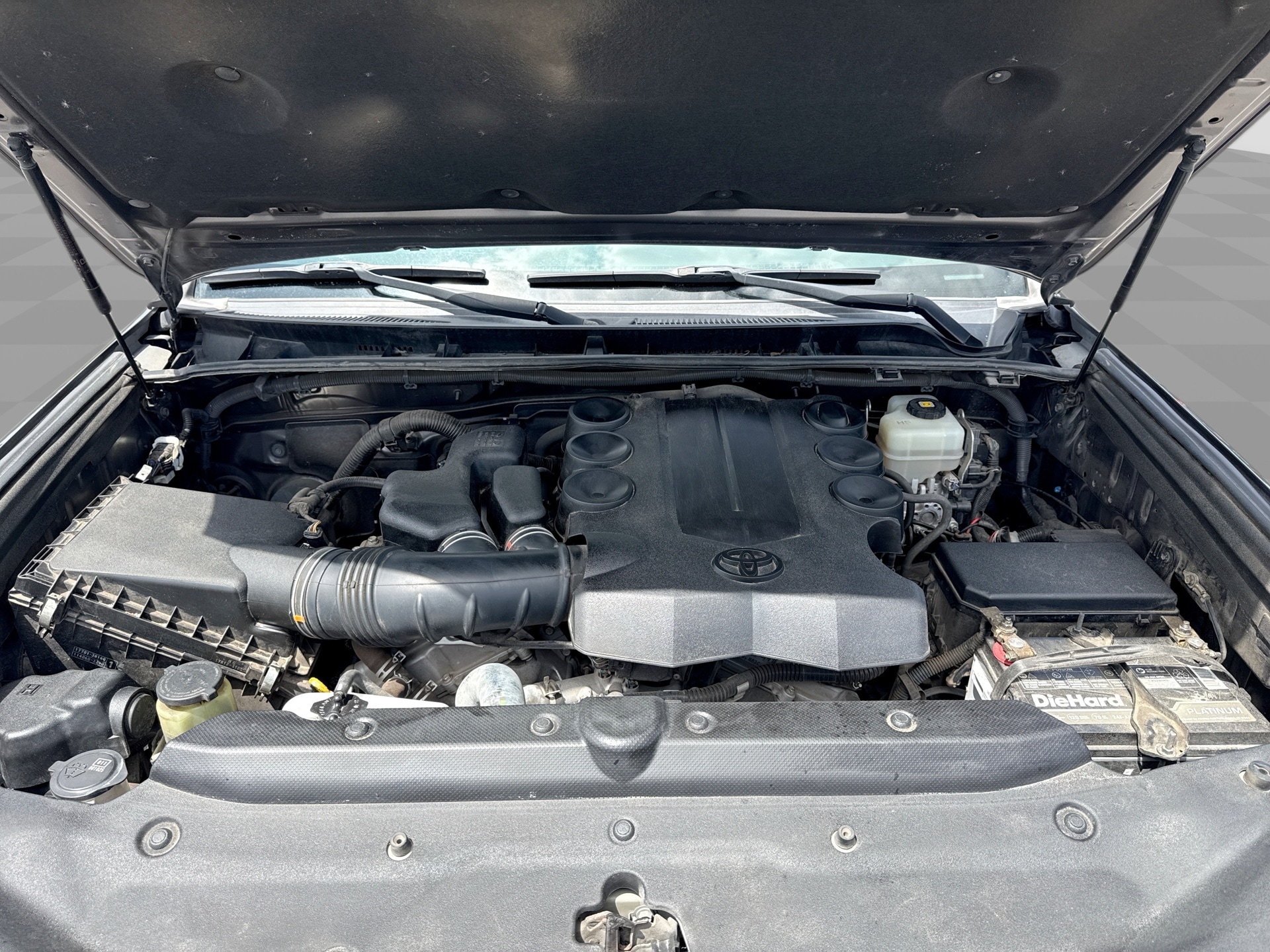 2018 Toyota 4Runner SR5 - Photo 17