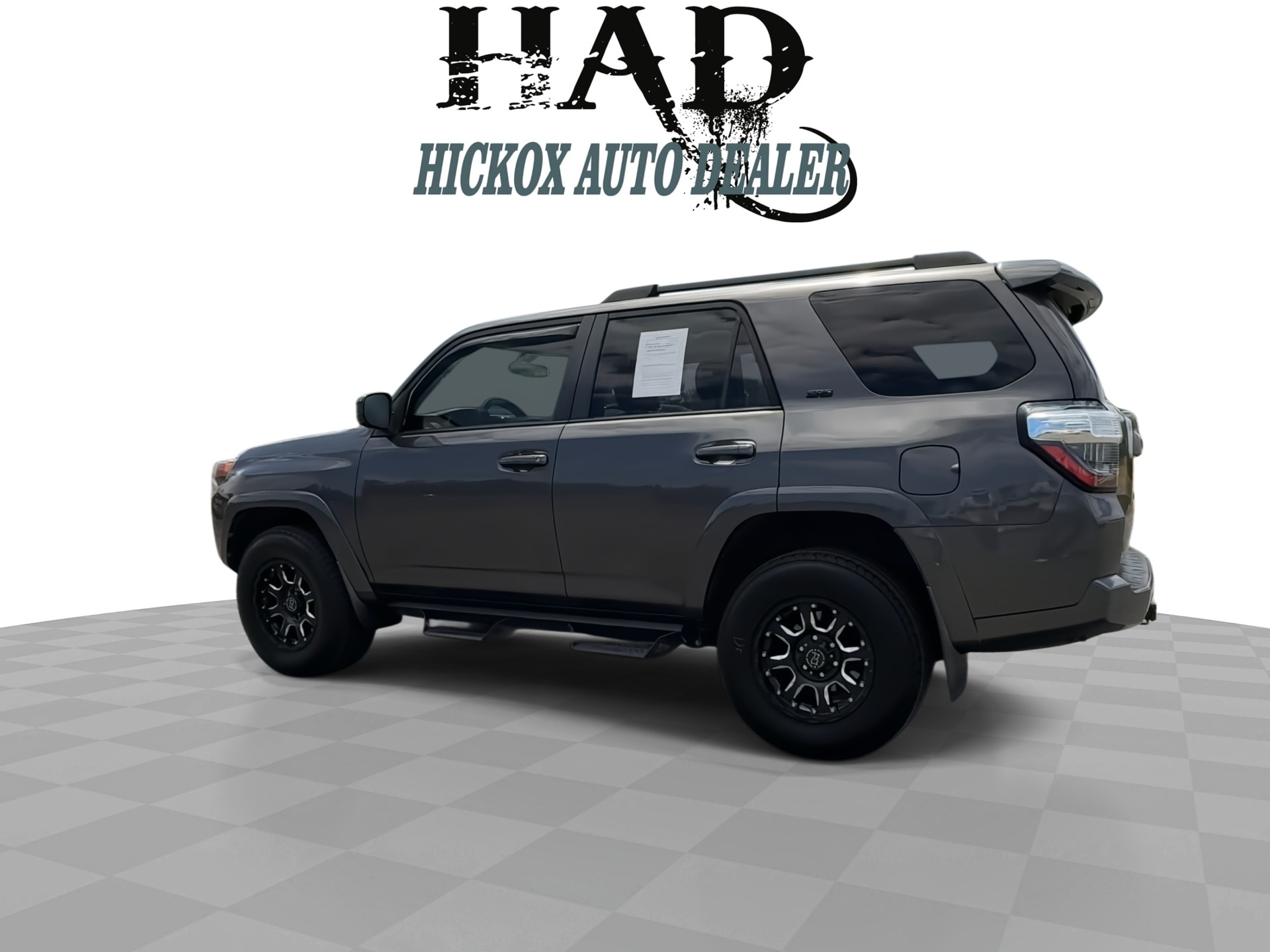 2018 Toyota 4Runner SR5 - Photo 6