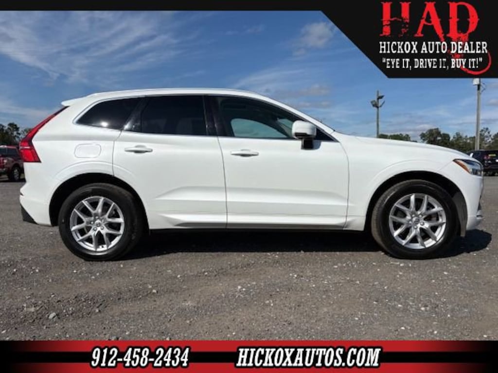 Used 2021 Volvo XC60 Momentum SUV