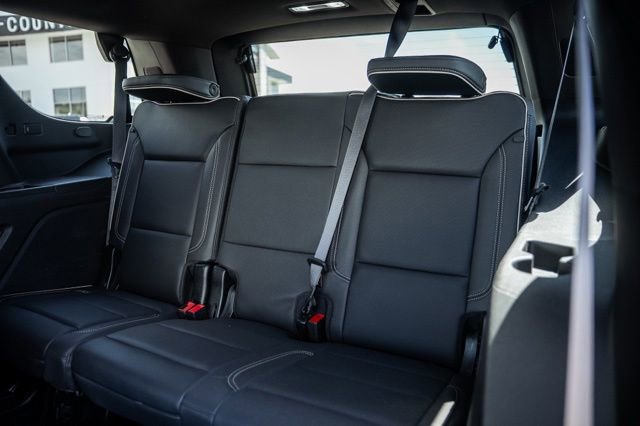 2024 GMC Yukon SLT - Photo 34